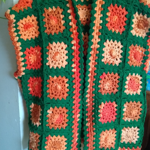 Fall 🍁Granny square vintage style vest - Picture 7 of 8